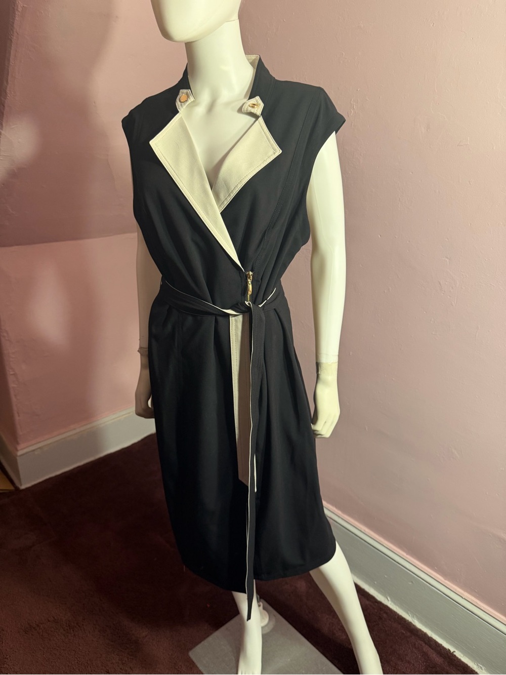 Halston collection sleeveless dress brand new.